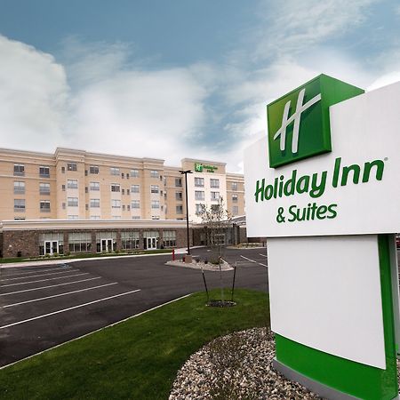 Holiday Inn Hotel & Suites - Mount Pleasant By Ihg Екстериор снимка