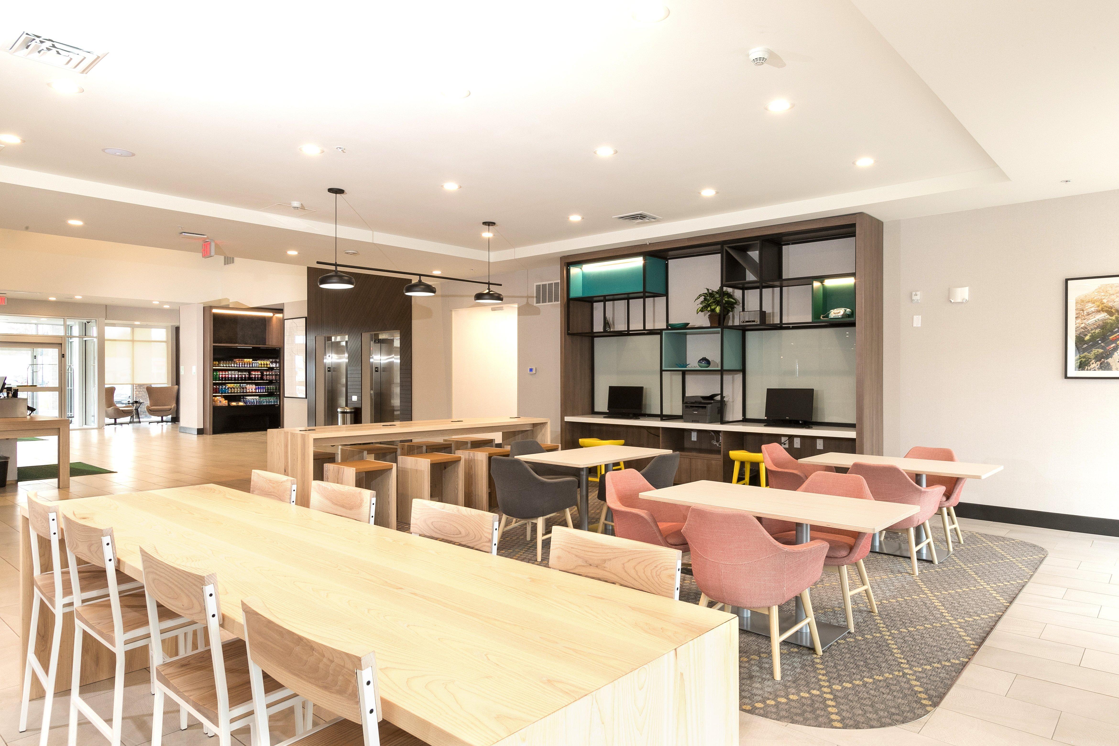 Holiday Inn Hotel & Suites - Mount Pleasant By Ihg Екстериор снимка