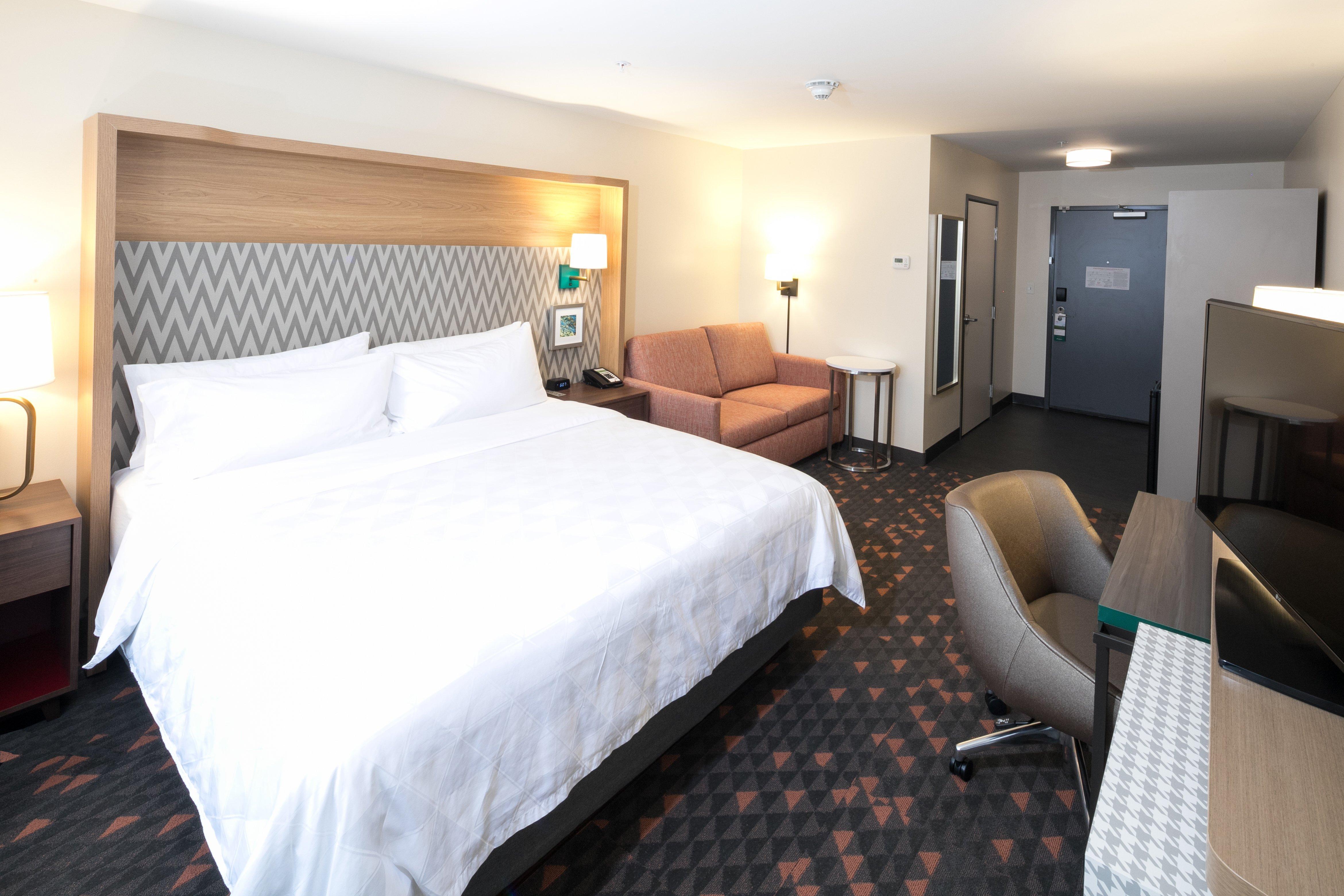 Holiday Inn Hotel & Suites - Mount Pleasant By Ihg Екстериор снимка