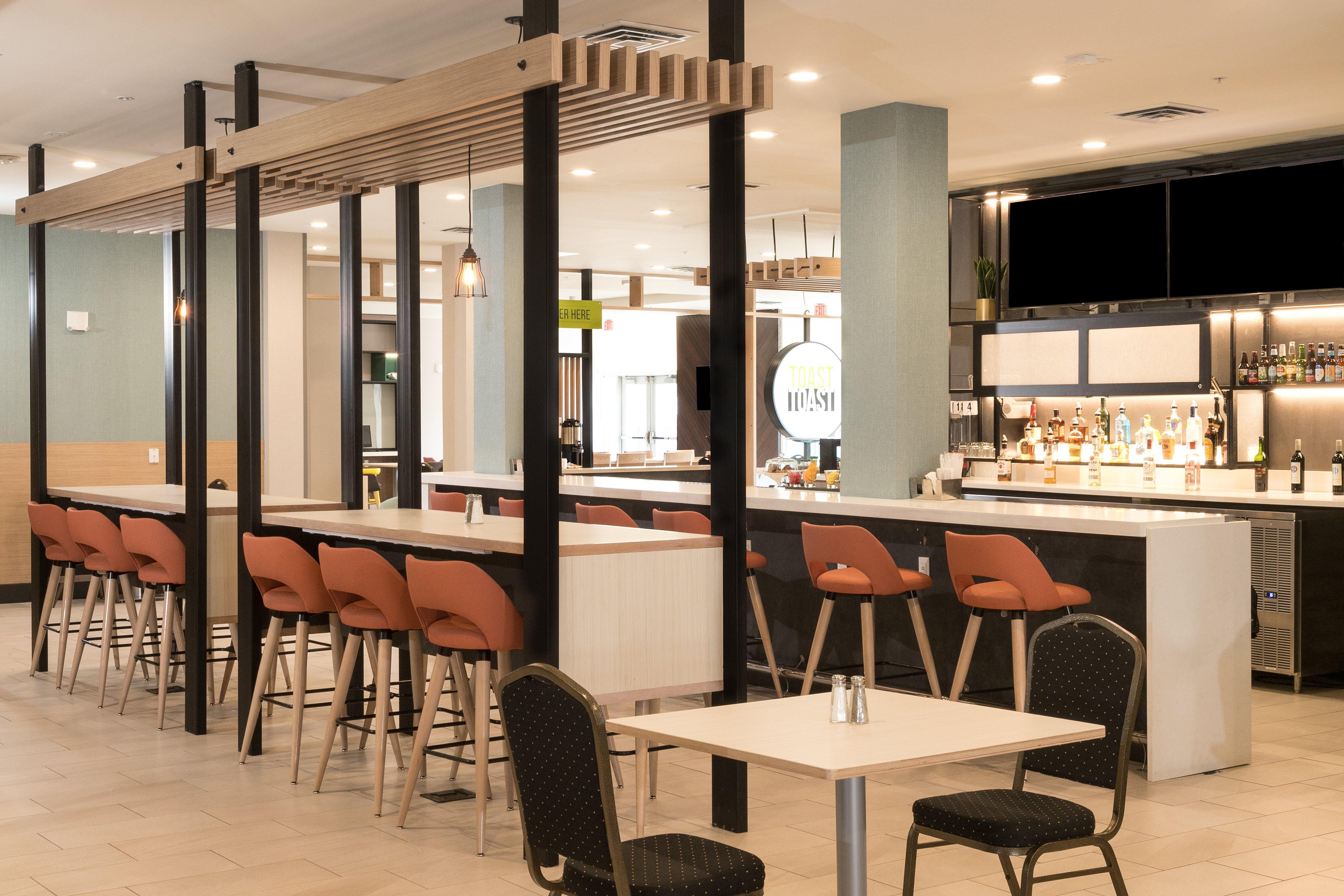 Holiday Inn Hotel & Suites - Mount Pleasant By Ihg Екстериор снимка