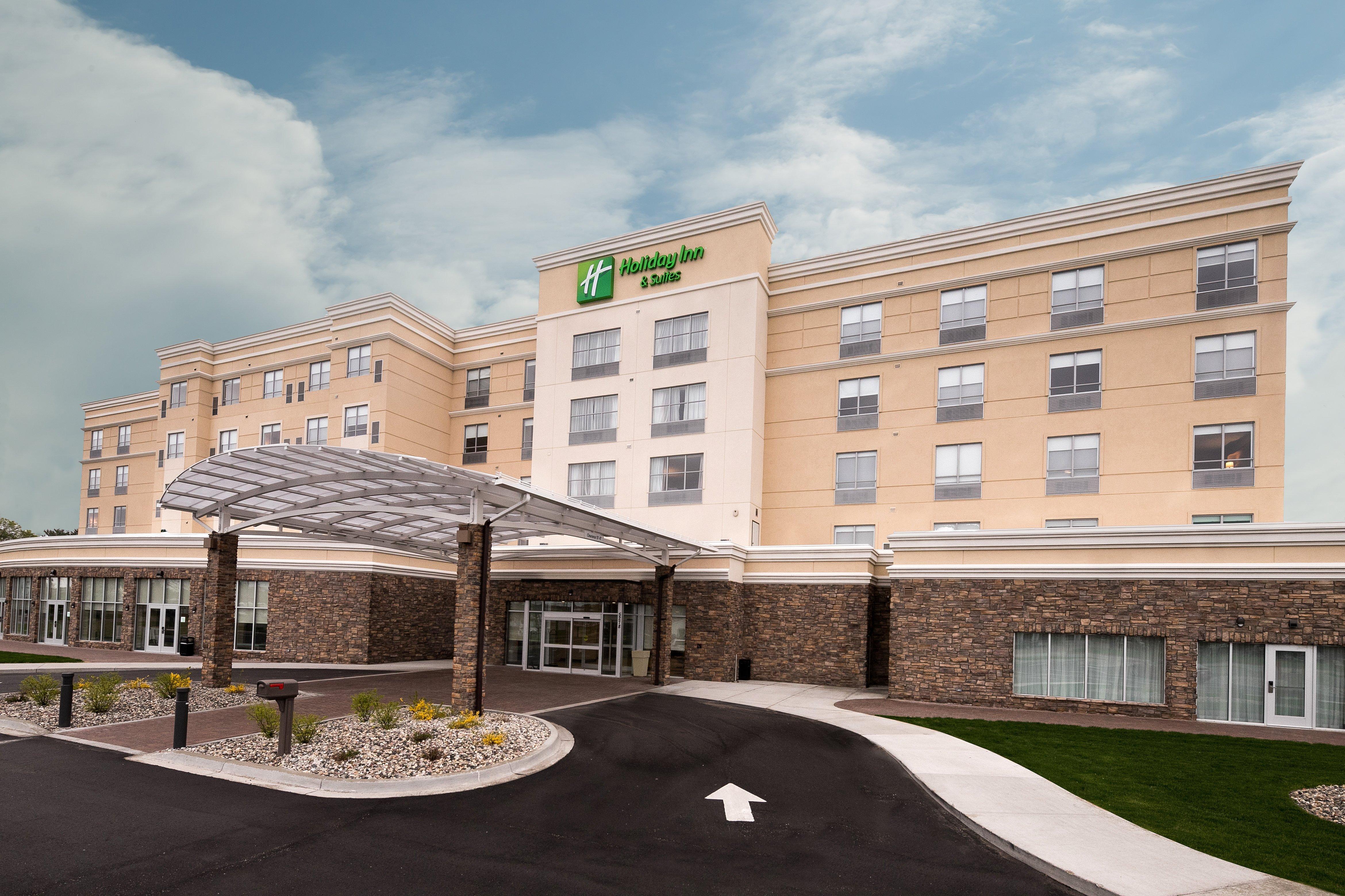 Holiday Inn Hotel & Suites - Mount Pleasant By Ihg Екстериор снимка