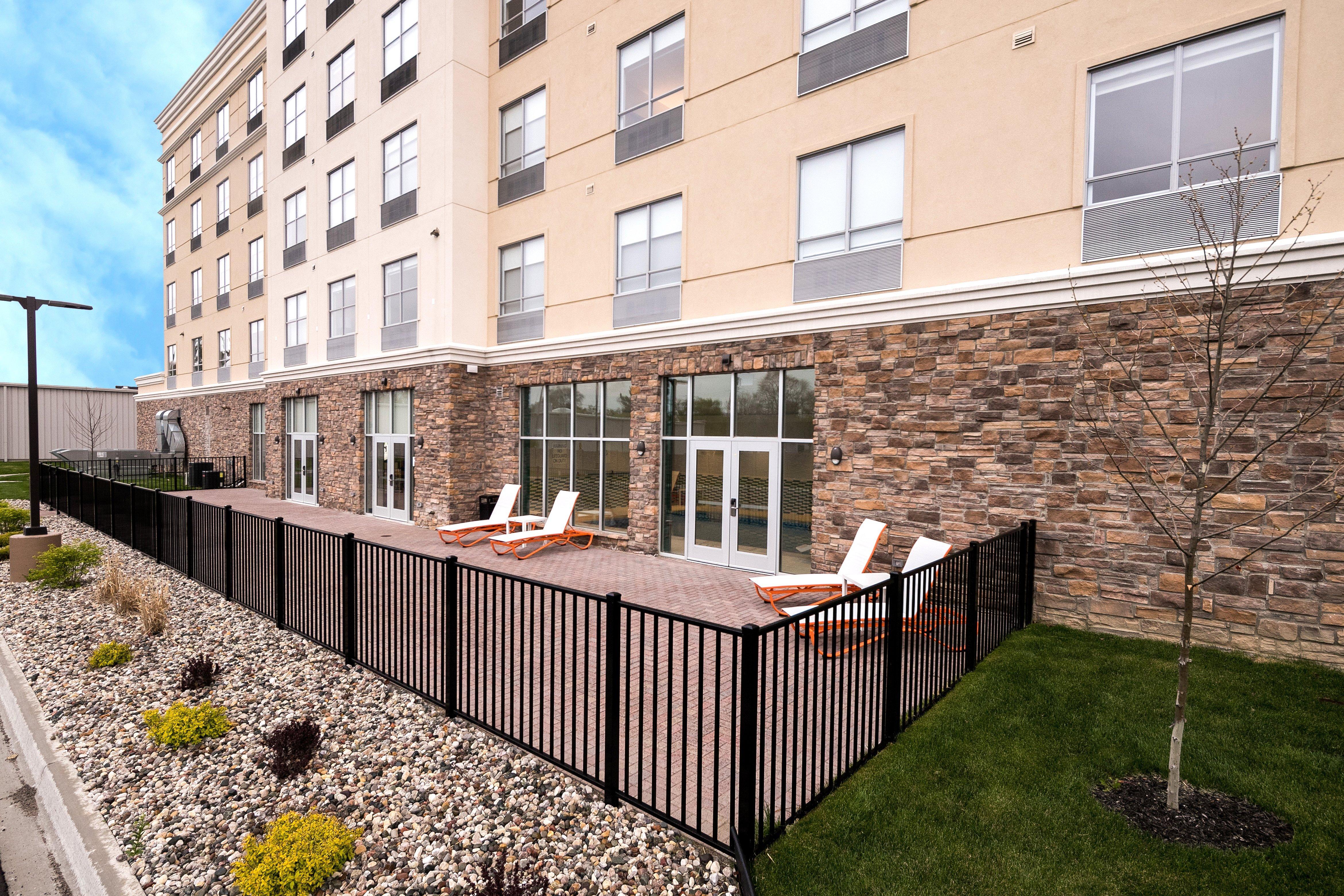 Holiday Inn Hotel & Suites - Mount Pleasant By Ihg Екстериор снимка